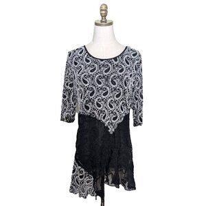 Feratelli Artsy Tunic Top Size L Black Gray Paisley Textured Asymmetrical